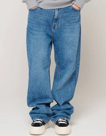 CARGOBROS Slightly Wide Leg Jeans