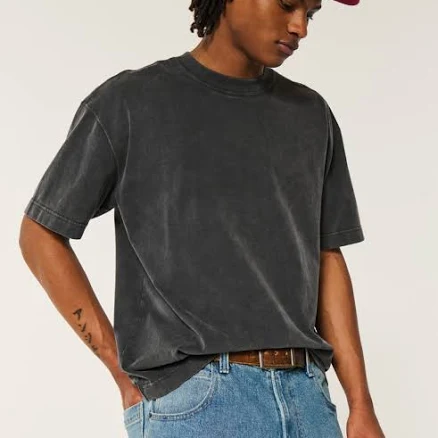 Hollister Men's Boxy Heavyweight Cotton T-Shirt