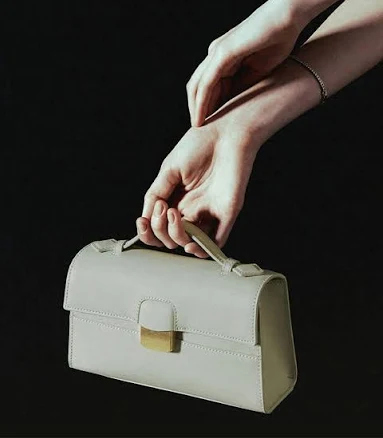COURONNE Facade Tote 22