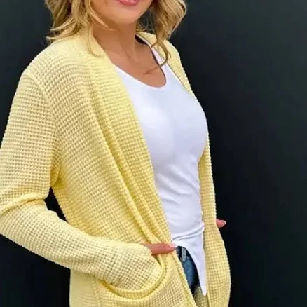 LOLA Cardigan