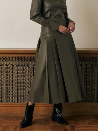 Pleated Long Skirt