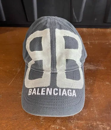 Balenciaga Men's s BB Sprayed Cap
