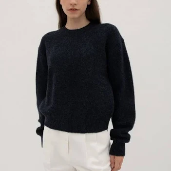 Wool Knit Round PulloverWool Knit Round Pullover