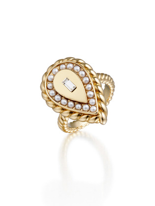 Eva Pear Ring