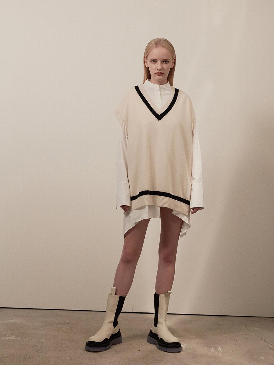 Overfit v-neck knit vest 001