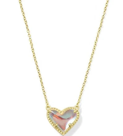 Ari Heart Gold Pendant Necklace Kendra Scott