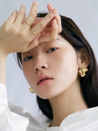 Natural Drape Earring