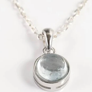 Minimalist Aquamarine Cabochon Necklace