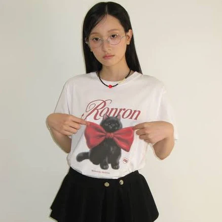 Ronron Big Ribbon CAT BASIC Fit T-Shirt