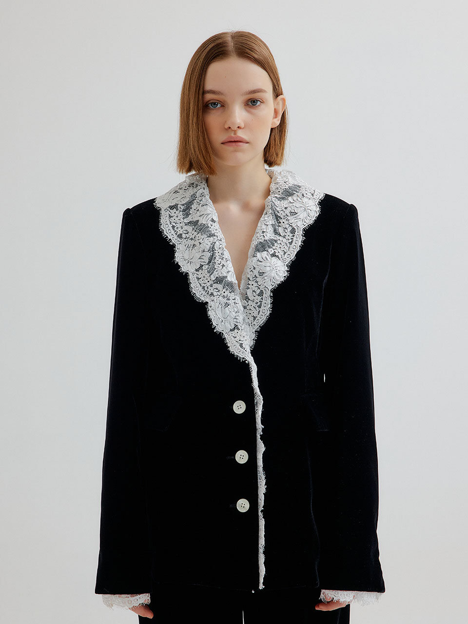TACE Lace Collared Jacket with Contrasting Buttons (Black)