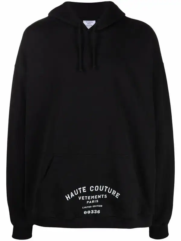 Oversized Logo-Print Sweatshirt