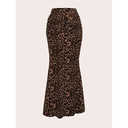 Women's Flowy Slim-Fit Leopard Print Maxi Dress
