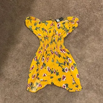 Short Sleeve Short Jumper With Cinched Top | Color: Yellow | Size: L-Xl | Josie_Kupneski's Closet