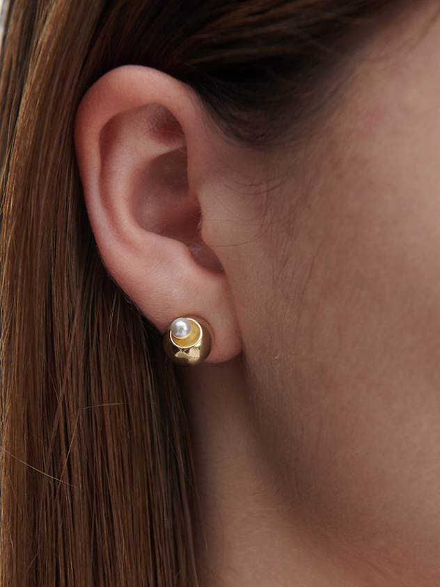 Sparkling 14K Wave Pearl Earrings