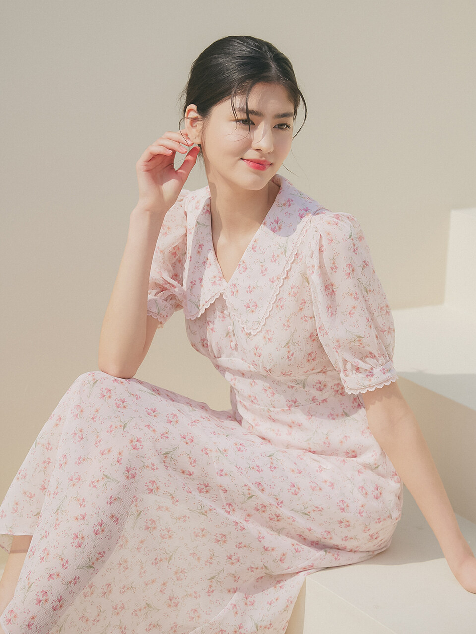 Chiffon Lace Collar Maxi Dress _ Pink
