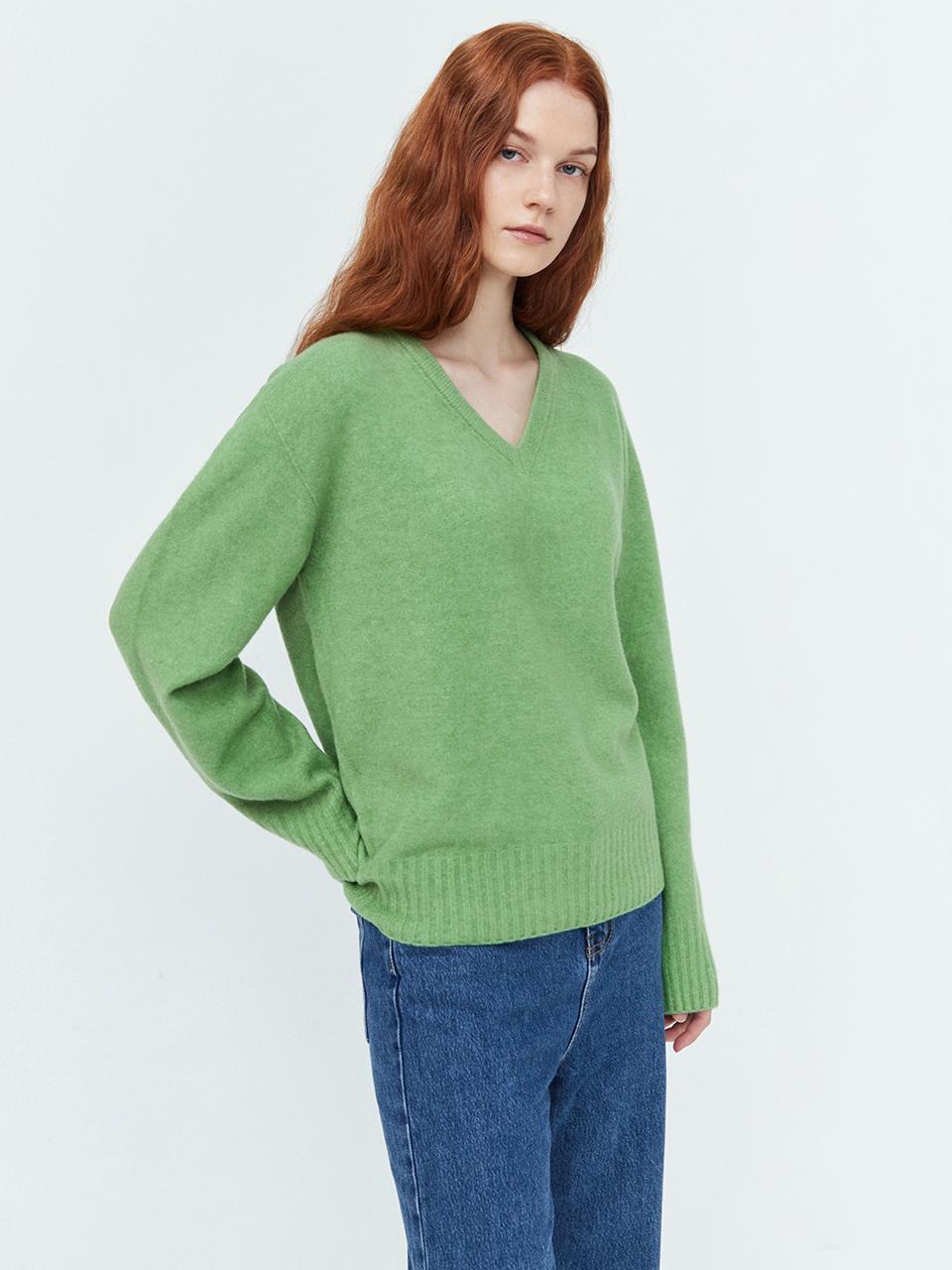 Whole Garment V neck Wool Knit (Light Green)