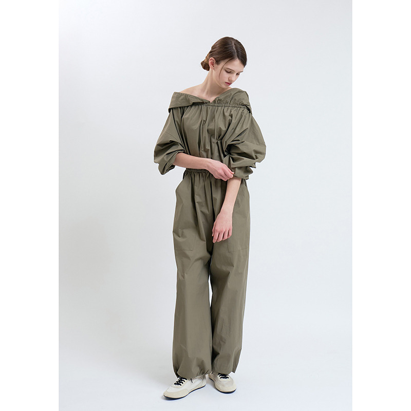 [테이크어보우] Hooded Jumpsuit (Khaki)