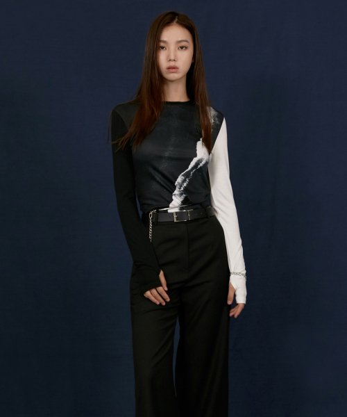 Long Sleeve Line T-shirt