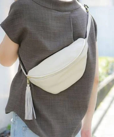 Black Top Grain Cow Leather Fanny Pack