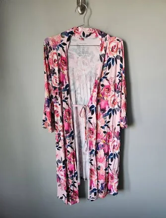 Posh Peanut Intimates & Sleepwear | Posh Peanut Dusk Rose Floral Print Bamboo Robe Size Small No Belt | Color: Pink/Purple | Size: S | Jlf8110's