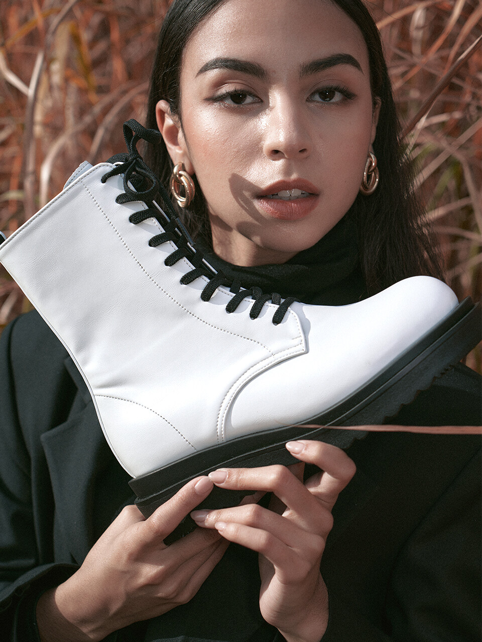 Vianca Lace-Up Boots/White