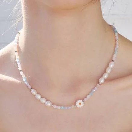 ENGBROX Pastel Moment Daisy Necklace