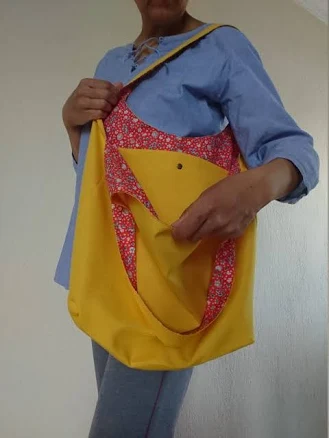 Reversible Cotton Hobo Bag with Pockets