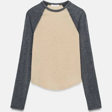 Woman Zara Contrast Raglan T-Shirt