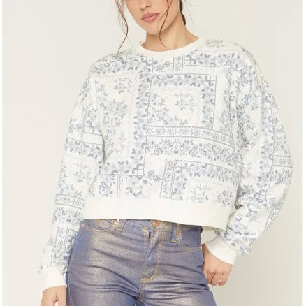 Originality Women's Cropped Bandana Fleece Sweatshirt