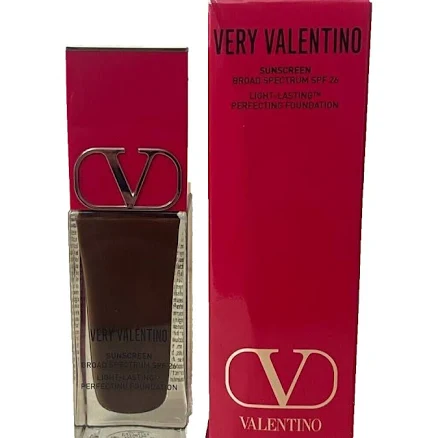Very Valentino By Valentino Light-lasting Foundation Dr3 Spf 26