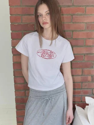 margarin fingers ROSE CROSS STITCH T-SHIRT