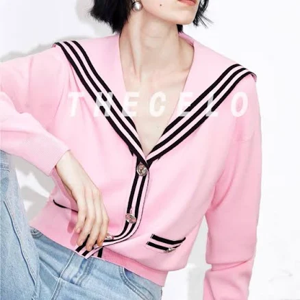 Cropped V-Neck Knit Cardigan
