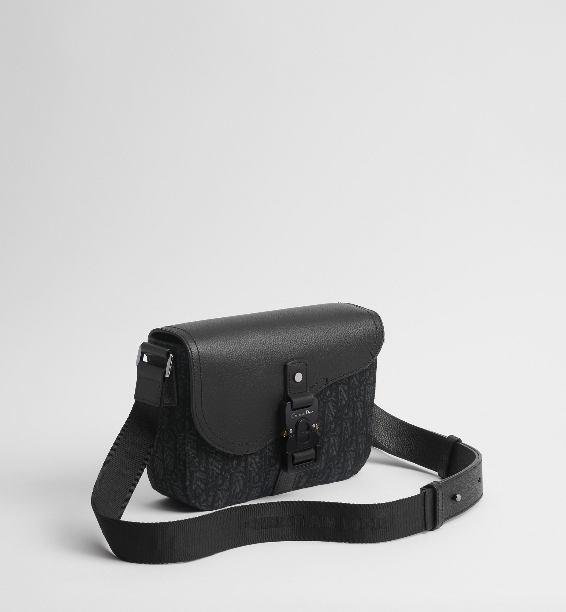 Saddle Messenger Bag