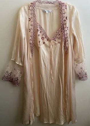 August Moon Pure Silk Lace Floral Embroidered Slip & Robe Set 2pc Pink