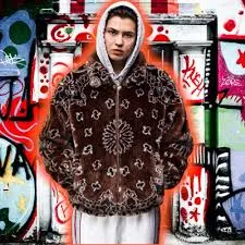 SuPReMe BaNDaNNa FaUX FuR BoMBeR