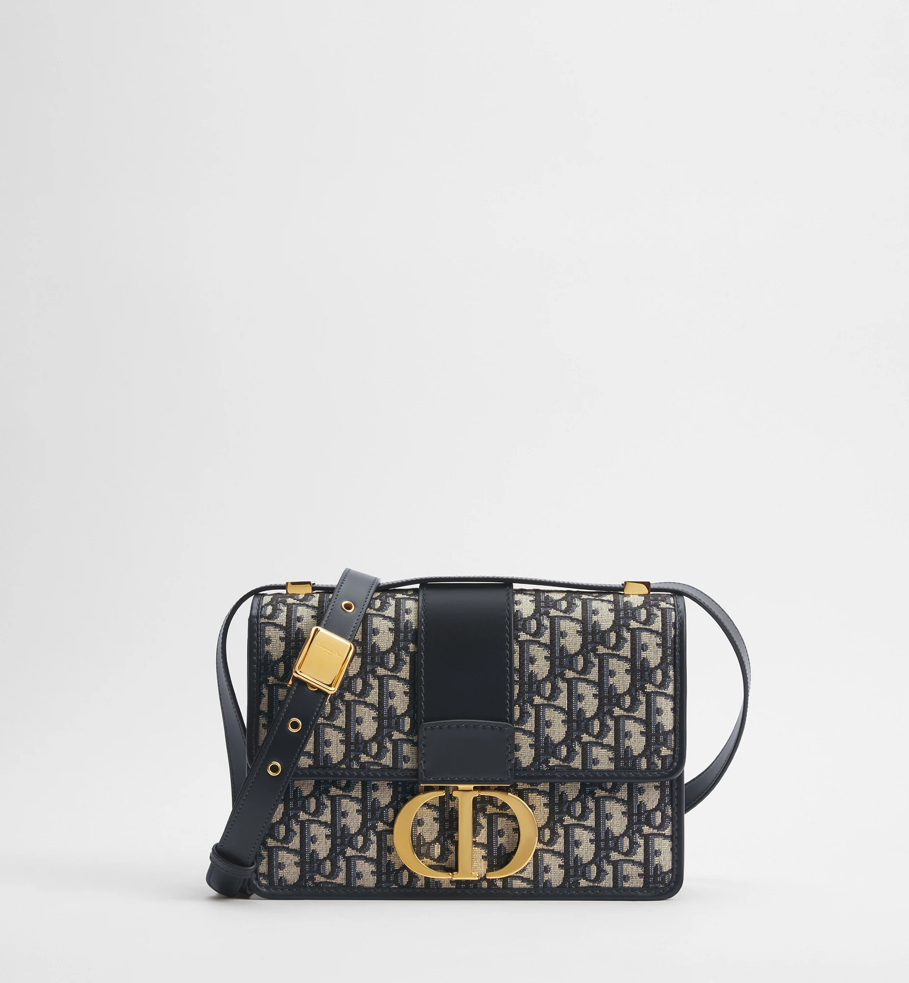 30 Montaigne Bag