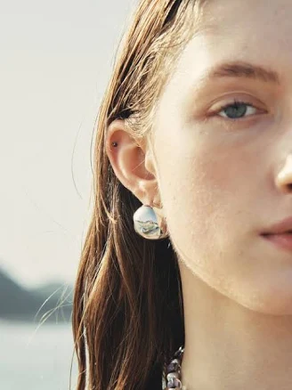 One-touch Ball Earrings