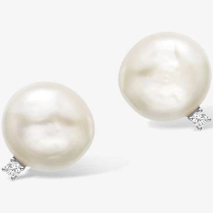 Pearl Studs