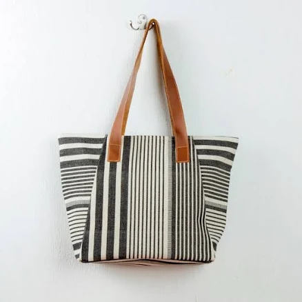 Carolina Creations Gallery Leather Tote