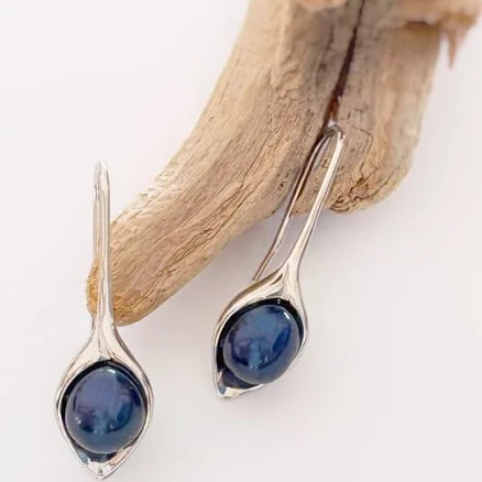 Hawaiian Lily Freshwater Pearl Earrings