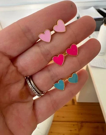 elliparr Enamel Heart Studs