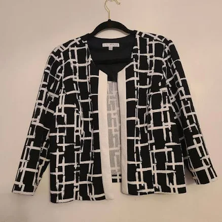 Studio One Open Crop Blazer