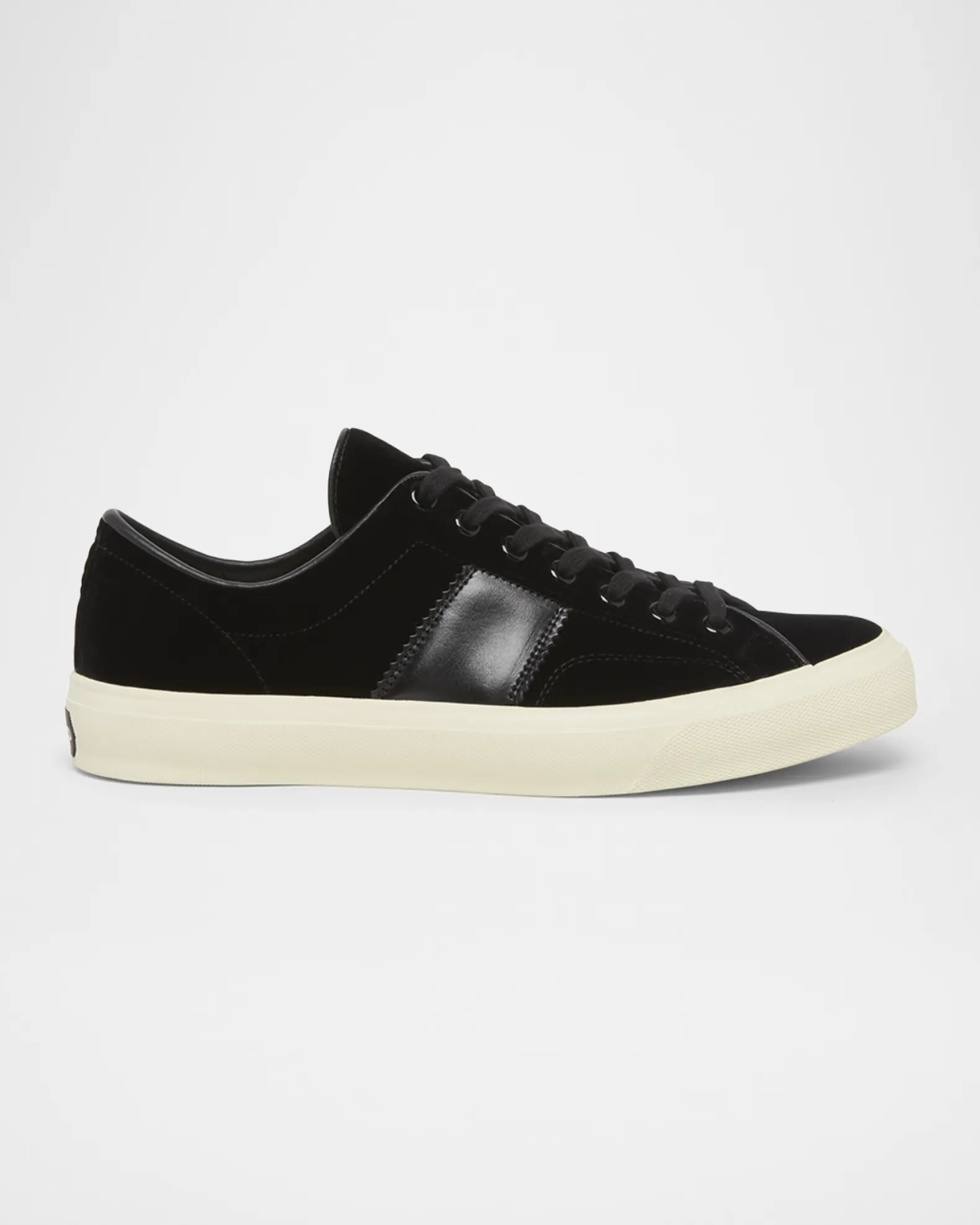 Cambridge Low Top Sneakers
