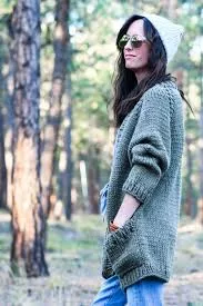 Knit Kit - Artista Simple Raglan Cardigan
