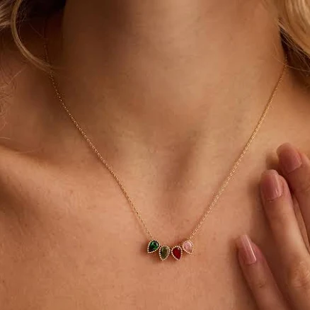 18K Gold Pear-Shaped Diamond Necklace