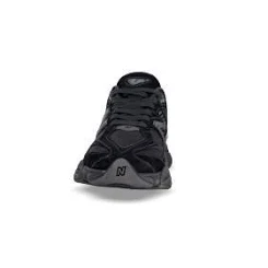 New Balance Mens 9060