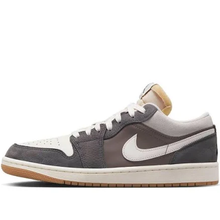 Nike Men's 1 Low 'Snkrs Day Korea' - White - Low-top sneakers