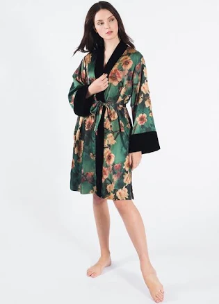 KIM+ONO Azumi Floral Kimono Robe
