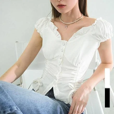 VIVACIOUS Nia Shirring Two-way Blouse