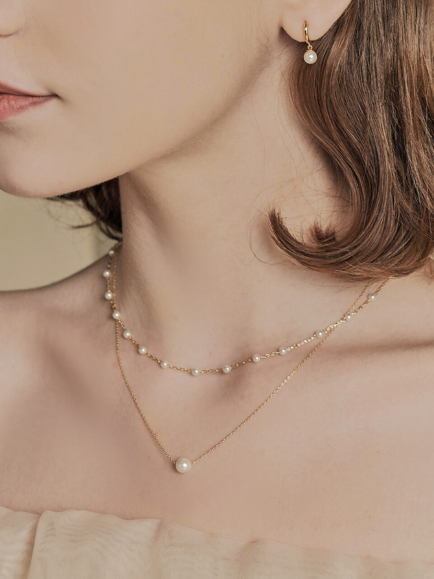 Classy Pearl Layered Necklace